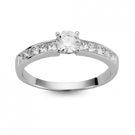 Bague or blanc solitaire