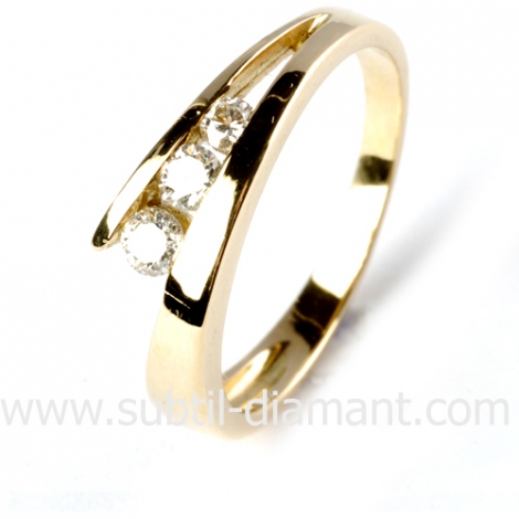 Bague or jaune 3 diamants