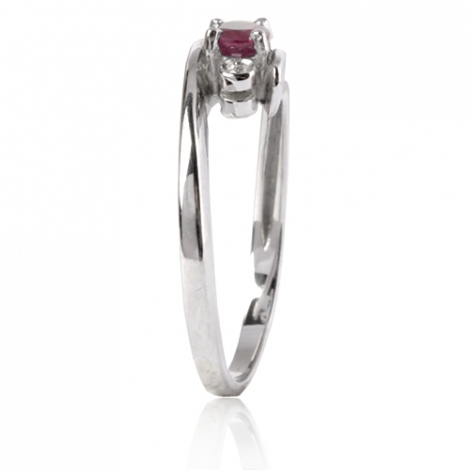 Bague rubis 0.40 ct sertie de diamants 0.04 ct