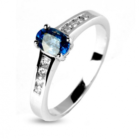 Bague saphir 0.60 ct sertie de diamants 0.16