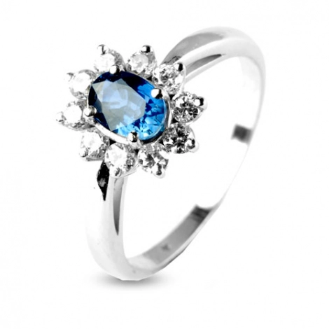 Bague saphir 0.60 ct sertie de diamants 0.35 ct