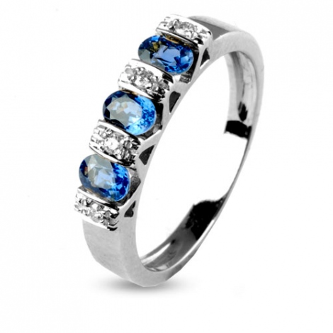 Bague Saphir 0.90 ct sertie de diamants 0.04 ct