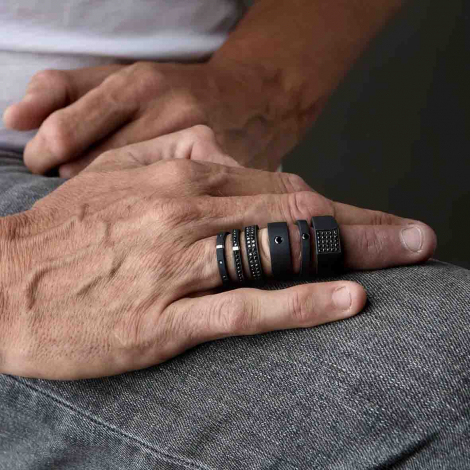 Bague Titane Noir - Or -  sertie de diamants Noirs - Mano J