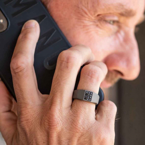 Bague Titane Mano J et Diamant Noir