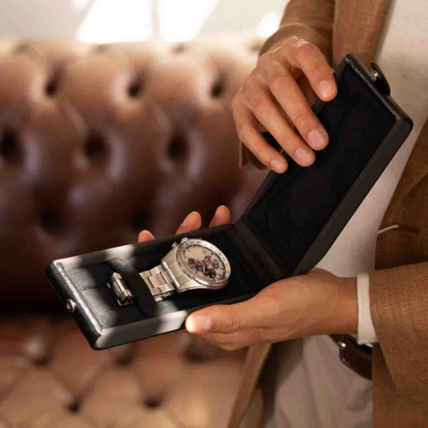 Bote  montre Philipp Flip Watch Stand Wolf 1834 - Noir