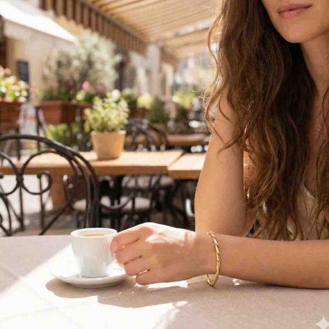 Bracelet jonc ouvrant torsad� or jaune