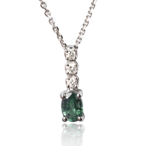 Collier meraude ovale 0.50 ct serti de diamants 0.09 ct