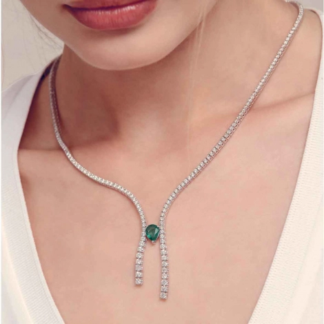 Collier Rivire de Diamants serti d'une Emeraude Poire