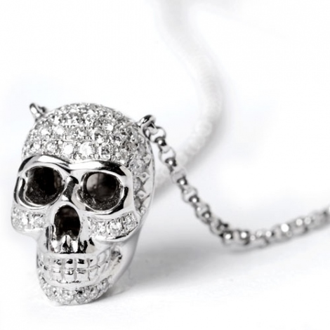 Collier tte de mort en diamants or blanc