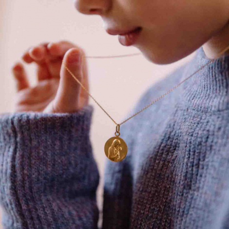 M�daille Vierge � l'Enfant Augis Patine main