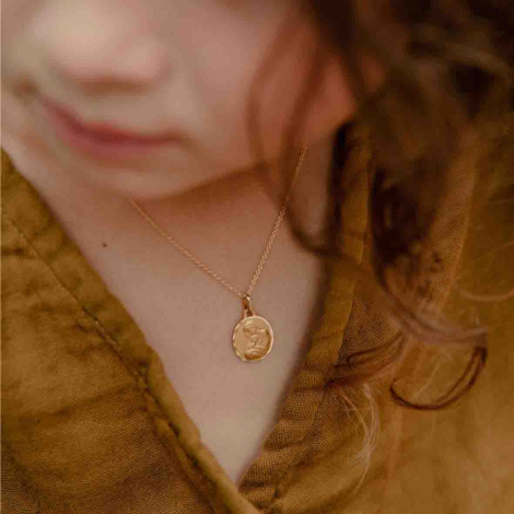 M�diaille Vierge � l'Enfant