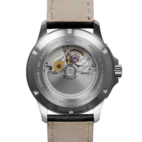 Montre Bauhaus Aviation Titanium Automatic