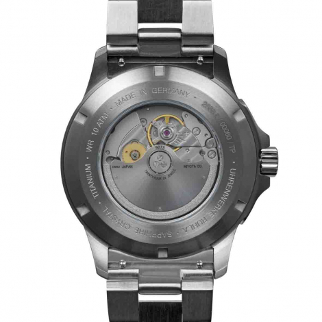 Montre Bauhaus Aviation Titanium GMT
