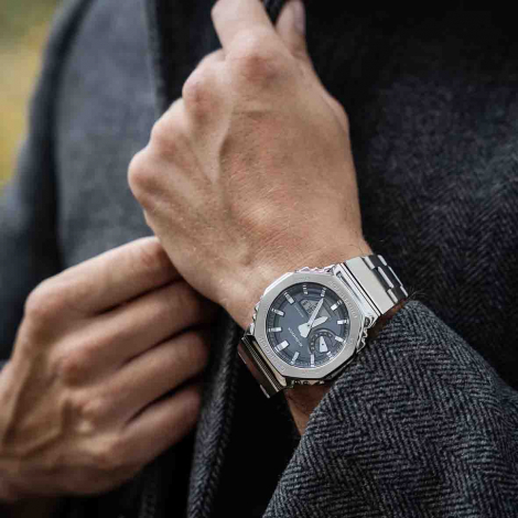 Montre GShock Classic - S�rie GM- 2110D- Gris fonc�