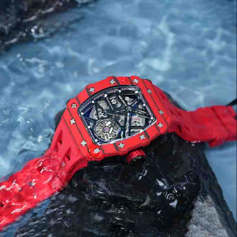 Montre Tsar Bomba - Elemental Series - Carbon Fiber Automatic - Rouge