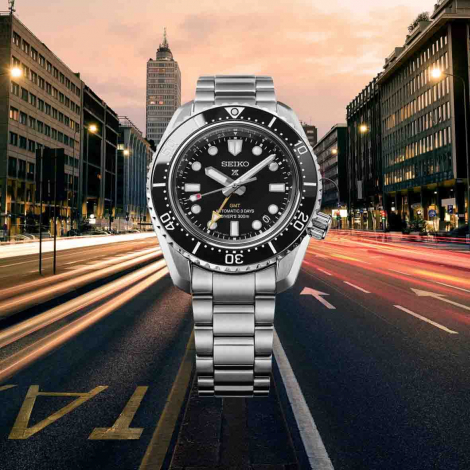 Seiko Prospex Automatique GMT Diver 300 M