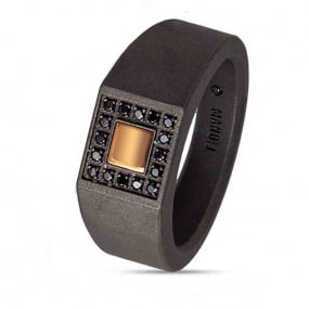 Bague chevalire Mano J - Diamants noir Titane et Or
