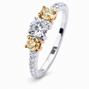 Bague Diamants et Diamants Jaunes