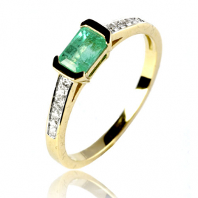 Bague meraude similaire