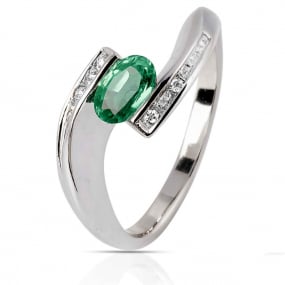 Bague meraude et diamants similaire