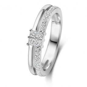 Bague en argent et oxydes de zirconium - similaire
