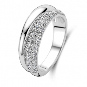 Bague en argent et oxydes de zirconium  similaire