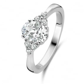 Bague en argent sertie de zirconium Naiomy Silver