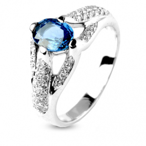 Bague saphir 1 carat sertie de diamants similaire
