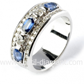 Bague saphir similaire