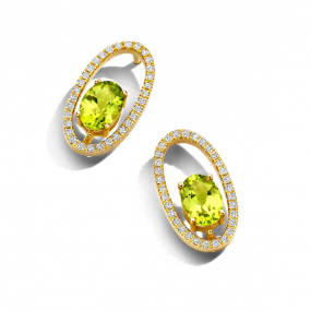 Boucles d'oreilles Pridot et diamants similaire