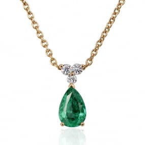 Collier émeraude serti de 3 diamants