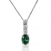 Collier meraude ovale serti de diamants - Autre version