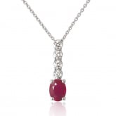 Collier rubis ovale serti de diamants - Autre version