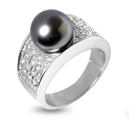 Bague perle de Tahiti serti de diamants 0.58 ct